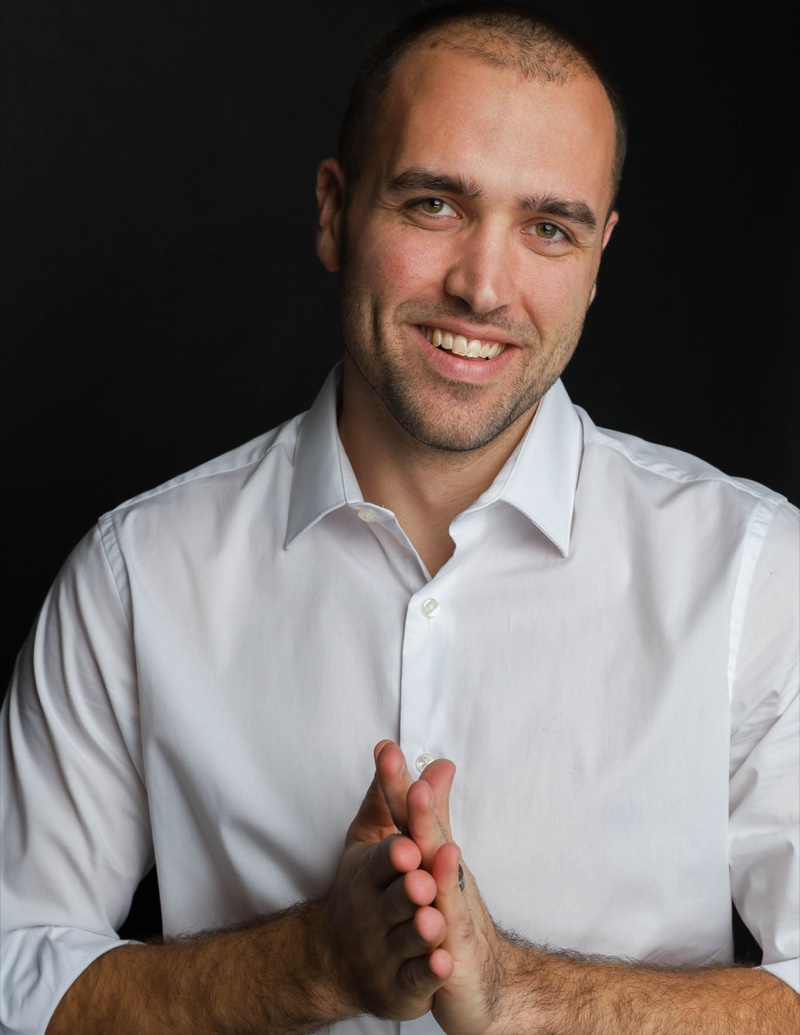 Nick Fischer studio headshot